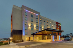Holiday Inn Express & Suites - Nashville MetroCenter Downtown by IHG